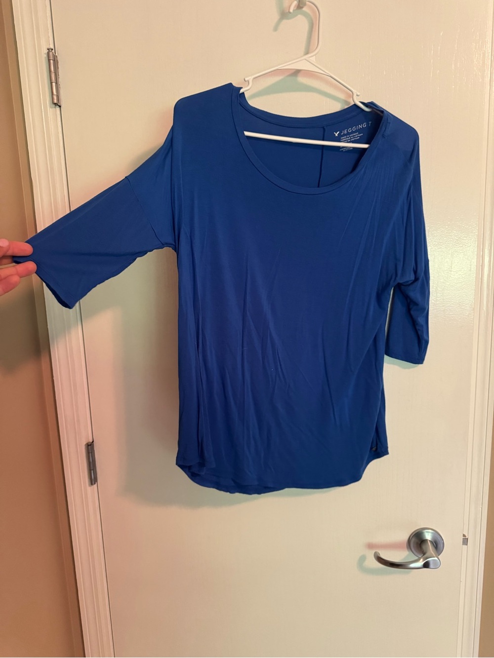 American Eagle Outfitters Royal Blue Scoop Neck Tee
